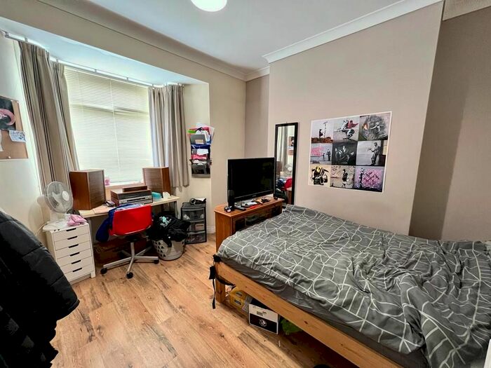 4 Bedroom Terraced House To Rent In St Helens Avenue, Swansea, SA1