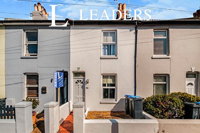 2 Bedroom Terraced House To Rent In Howard Street, BN11