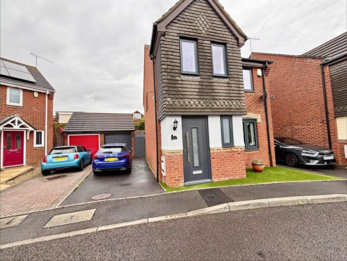 3 Bedroom Detached House To Rent In Carmel Close, Hamworthy, BH15