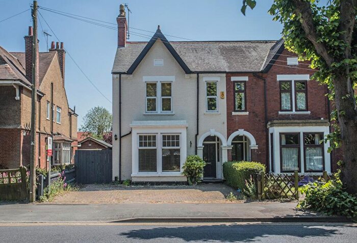 4 Bedroom Semi Detached House For Sale In Broadway, Peterborough, PE1