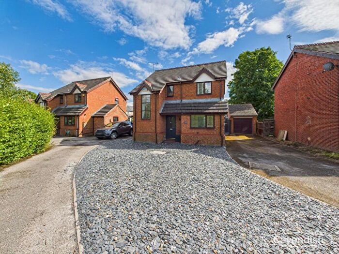 3 Bedroom Detached House For Sale In Gosmore Road, New Brighton, Mold, CH7