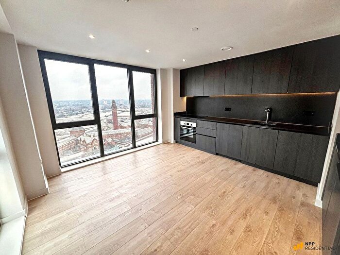 2 Bedroom Flat To Rent In Waterhouse Gardens, Dutton Street, Manchester, M3