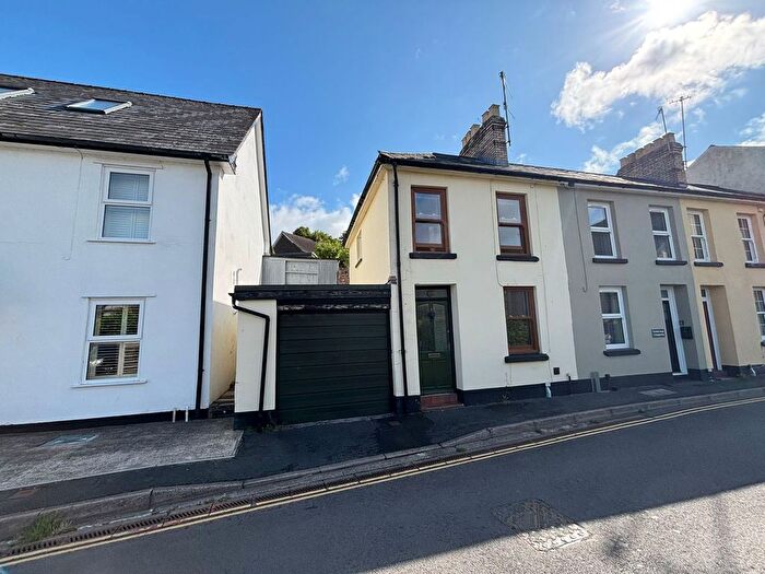 2 Bedroom Terraced House For Sale In Kensington, Brecon, LD3