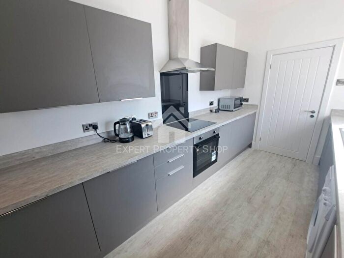 1 Bedroom House To Rent In Room, Church Street, Creswell, S80