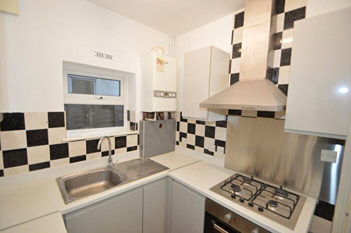 3 Bedroom Terraced House To Rent In Balgowan Street, Plumstead, London, SE18