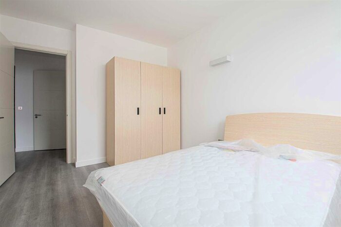 1 Bedroom Flat To Rent In Foxhunter Drive, Linford Wood, Milton Keynes, MK14