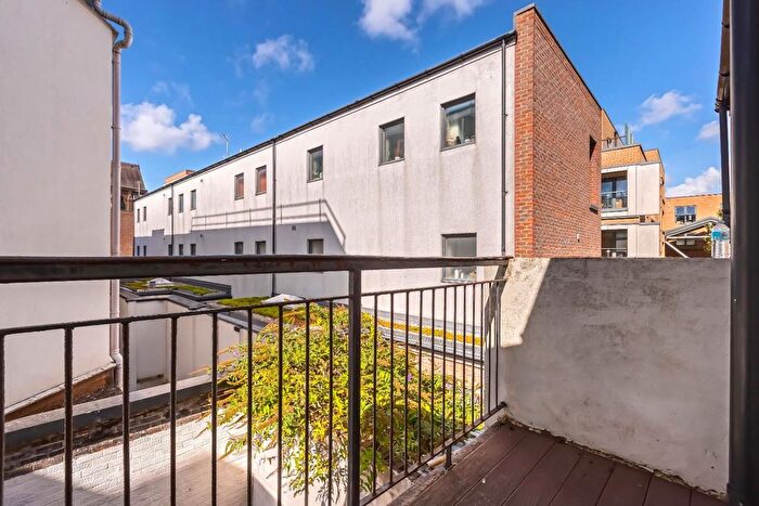 1 Bedroom Flat For Sale In Ditchling Road, Brighton, BN1