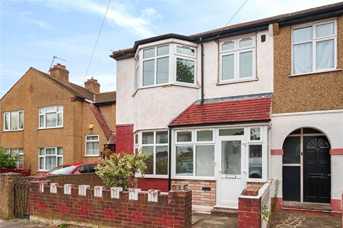 4 Bedroom End Of Terrace House To Rent In Malvern Road, Enfield, EN3