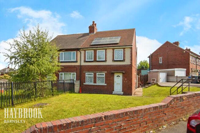 3 Bedroom Semi-Detached House For Sale In Washington Avenue, Wombwell, S73
