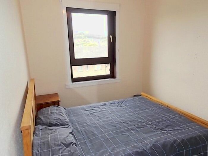3 Bedroom Flat To Rent In Loganlee Terrace, Dundee, DD2