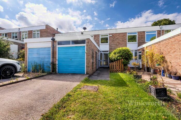 4 Bedroom End Of Terrace House To Rent In Overbury Avenue, Beckenham, BR3