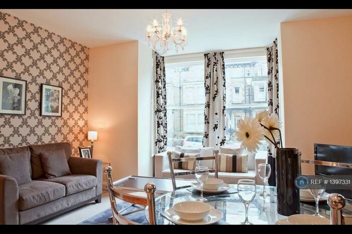 1 Bedroom Flat To Rent In Valley Drive, Harrogate, HG2