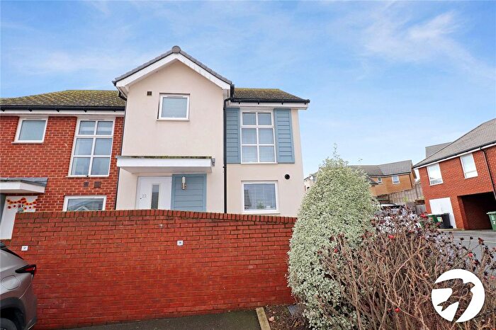 3 Bedroom End Terrace House For Sale In Morris Drive, Belvedere, DA17