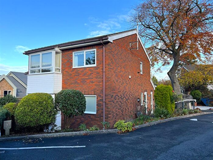 1 Bedroom Flat For Sale In Priesty Court, Congleton, CW12