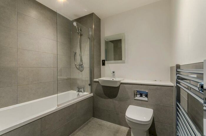 2 Bedroom Flat To Rent In Polytechnic Street, Woolwich, London, SE18