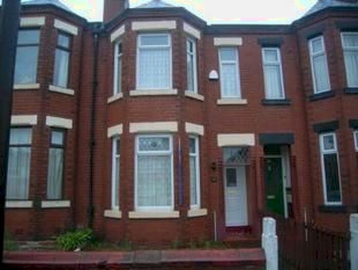 2 Bedroom Terraced House To Rent In Light Oaks Road, Salford, M6