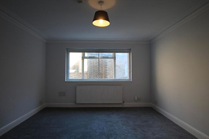 1 Bedroom Flat To Rent In Fortess Road, (), Tufnell Park, NW5