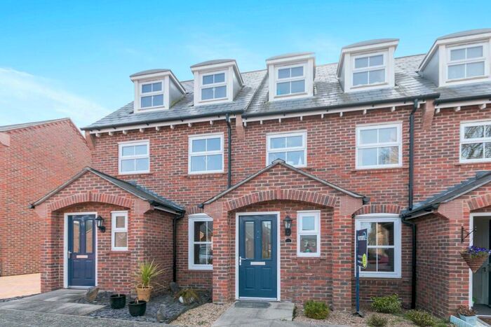 3 Bedroom Terraced House To Rent In Monxton Place, Sherfield-on-Loddon, Hook, RG27