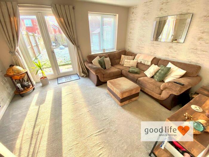 3 Bedroom Semi-Detached House For Sale In Fordfield Road, Ford Estate, Sunderland, SR4