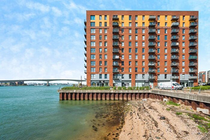 2 Bedroom Apartment For Sale In Capstan Road, Southampton, SO19