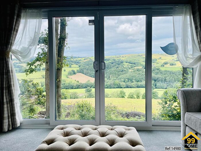 2 Bedroom Park Home For Sale In Woodlands Hall, Llanfwrog, Ruthin, Denbighshire, LL15