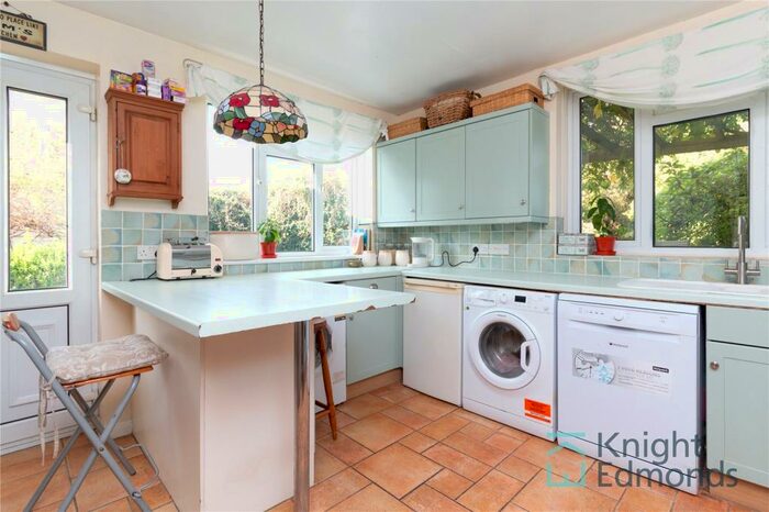 3 Bedroom Semi-Detached House For Sale In Wheelers Lane, Linton, Maidstone, Kent, ME17