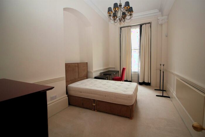 2 Bedroom Apartment To Rent In The Parade, Leamington Spa, CV32