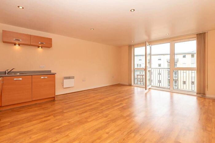 2 Bedroom Apartment To Rent In Quartz, Hall Street, B18