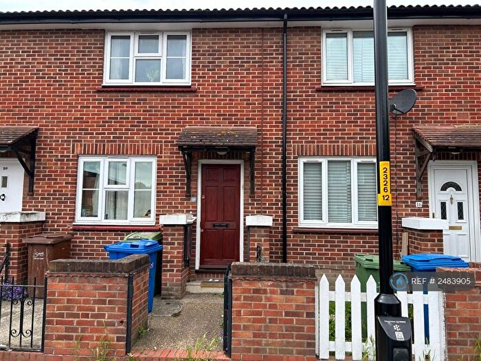 3 Bedroom Terraced House To Rent In Bramcote Grove, London, SE16