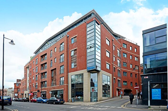 2 Bedroom Apartment For Sale In The Chimes, Vicar Lane, City Centre, Sheffield, S1