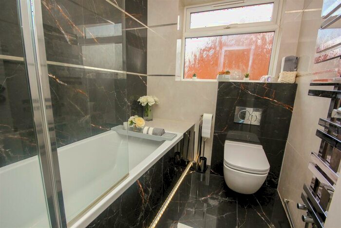 5 Bedroom Detached House For Sale In Chichele Street, Higham Ferrers, NN10