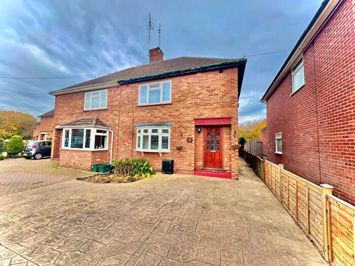 3 Bedroom Semi Detached House To Rent In Causton Road, CO1