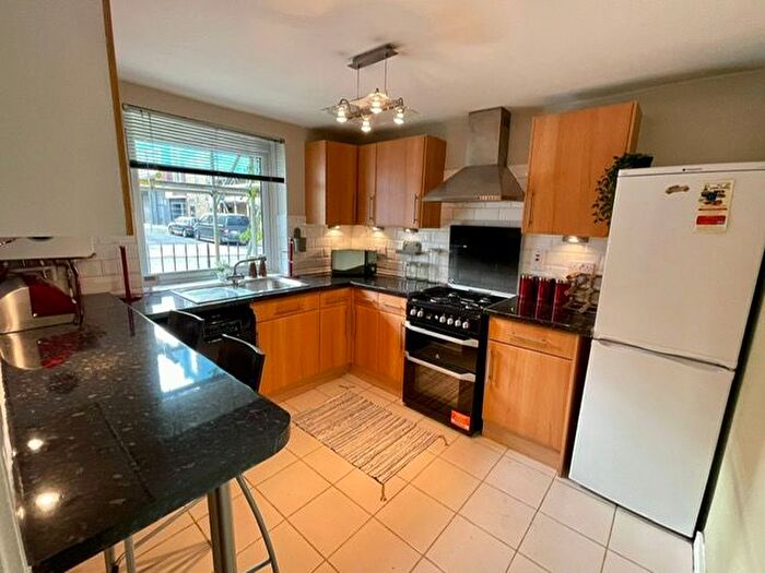 4 Bedroom Flat To Rent In Attneave Street, Lse, Ucl, Clerkenwell, West End, Bloomsbury, Holborn, London, WC1X