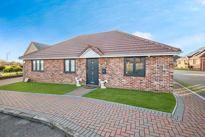 3 Bedroom Detached Bungalow For Sale In Hillside Mews, Clacton-On-Sea, CO16