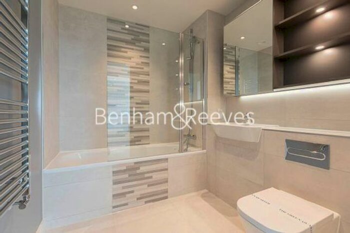 2 Bedroom Flat To Rent In Accolade Avenue, Southall, UB1
