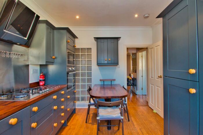 2 Bedroom Flat To Rent In Livingston Lodge, Chingford Road, Walthamstow, E17