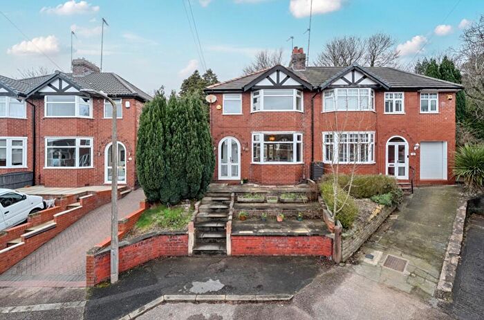 3 Bedroom Semi Detached House For Sale In Vernon Drive, Prestwich, M25