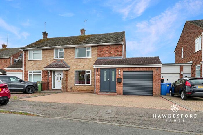 3 Bedroom Semi Detached House For Sale In Westerham Road, Sittingbourne, ME10
