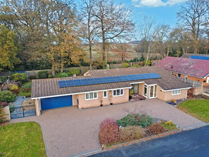 4 Bedroom Detached Bungalow For Sale In Katherine Drive, Toton, Nottingham, NG9