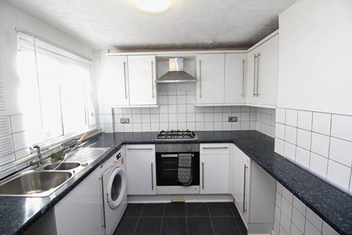 2 Bedroom Terraced House To Rent In Beeleigh West, SS14