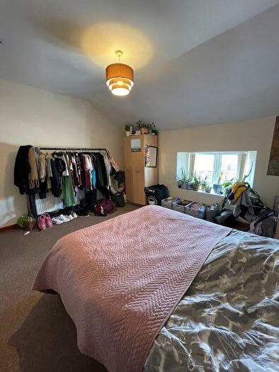 6 Bedroom Maisonette To Rent In Burrows Road, Swansea, SA1