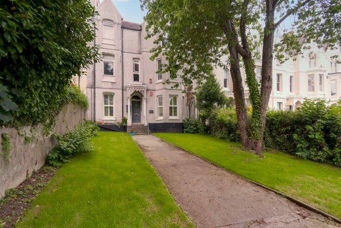 1 Bedroom Apartment To Rent In Connaught Avenue, Mutley, Plymouth, PL4