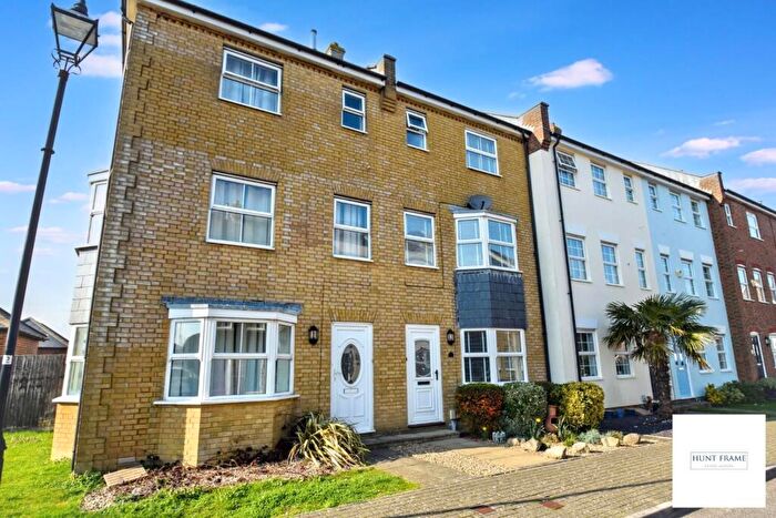 4 Bedroom Terraced House For Sale In St. Lawrence Mews, Eastbourne, BN23