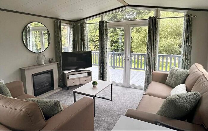 2 Bedroom Caravan For Sale In , Twyning, GL20