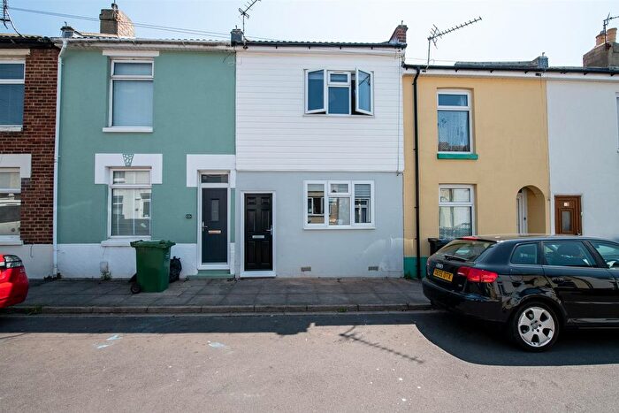 2 Bedroom Terraced House To Rent In Wainscott Road, Southsea, PO4