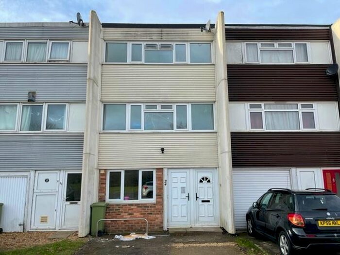 4 Bedroom Terraced House To Rent In Langland Road, Netherfield, Milton Keynes MK6