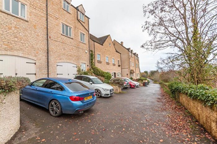 3 Bedroom Town House To Rent In Newmarket Road, Nailsworth, GL6