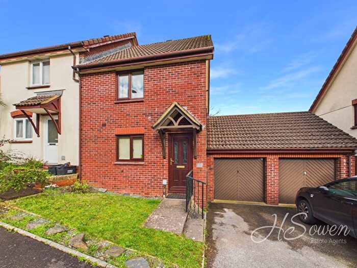 3 Bedroom End Terrace House For Sale In Heron Way, Torquay, TQ2