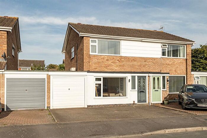 3 Bedroom Semi-Detached House For Sale In Kennet Way, Melton Mowbray, LE13