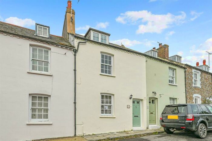 2 Bedroom Terraced House To Rent In Orchard Place, Arundel, BN18